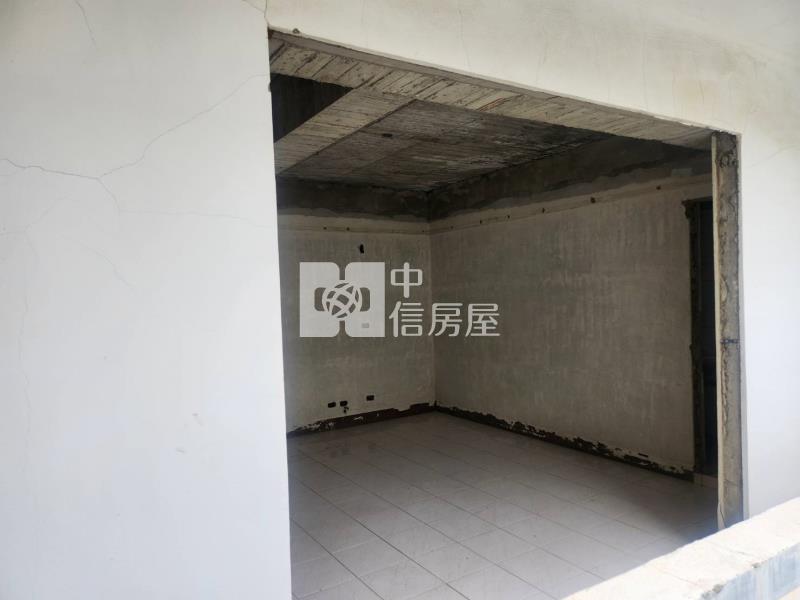 五福街八大套房毛胚屋房屋室內格局與周邊環境