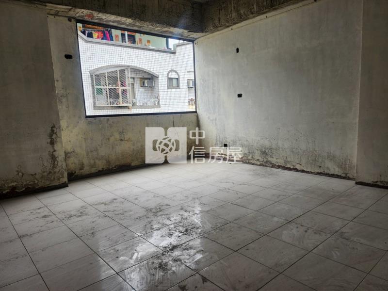五福街八大套房毛胚屋房屋室內格局與周邊環境