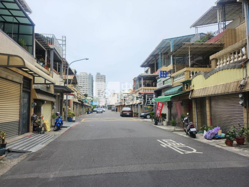 五福街八大套房毛胚屋房屋室內格局與周邊環境