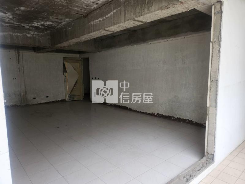 五福街八大套房毛胚屋房屋室內格局與周邊環境