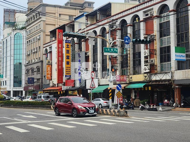 五福街八大套房毛胚屋房屋室內格局與周邊環境