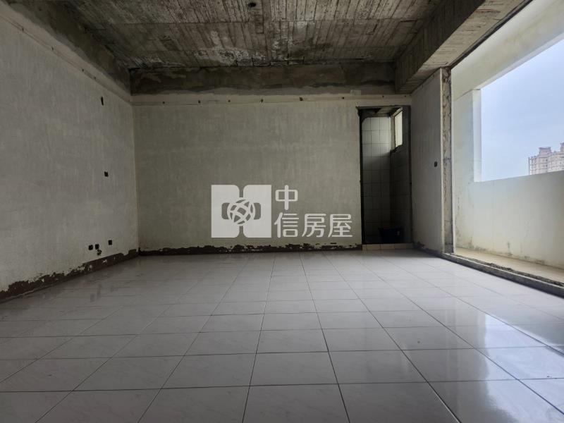 五福街八大套房毛胚屋房屋室內格局與周邊環境