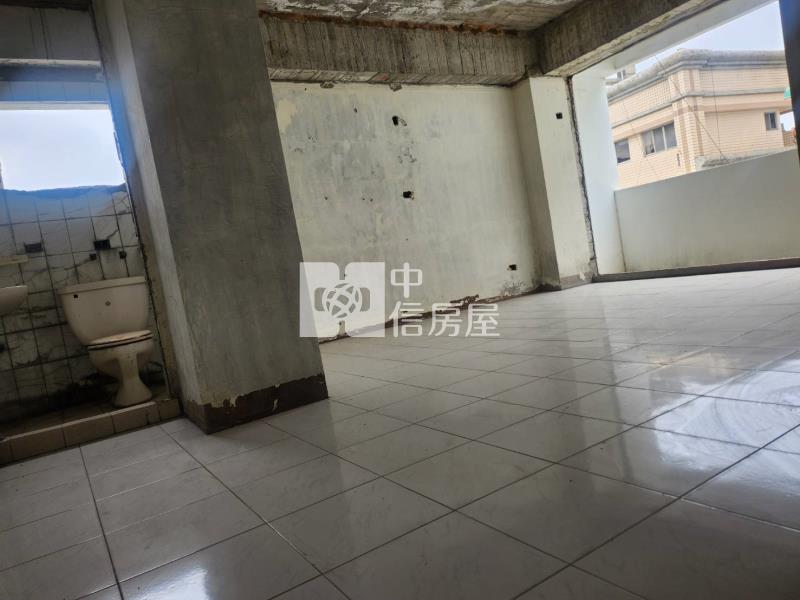 五福街八大套房毛胚屋房屋室內格局與周邊環境