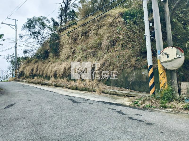 苗栗臨路大面寬便宜建地(A)房屋室內格局與周邊環境