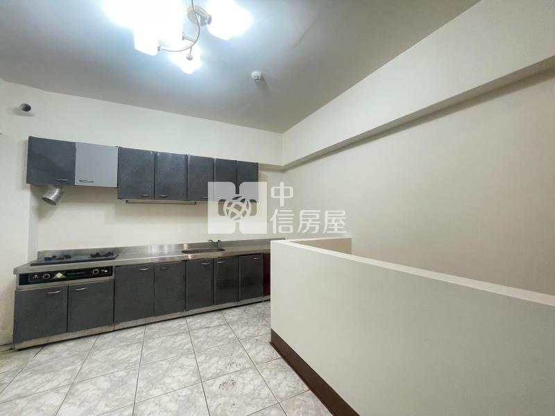東港大樓店住房屋室內格局與周邊環境