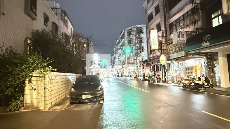 中原小富翁房屋室內格局與周邊環境