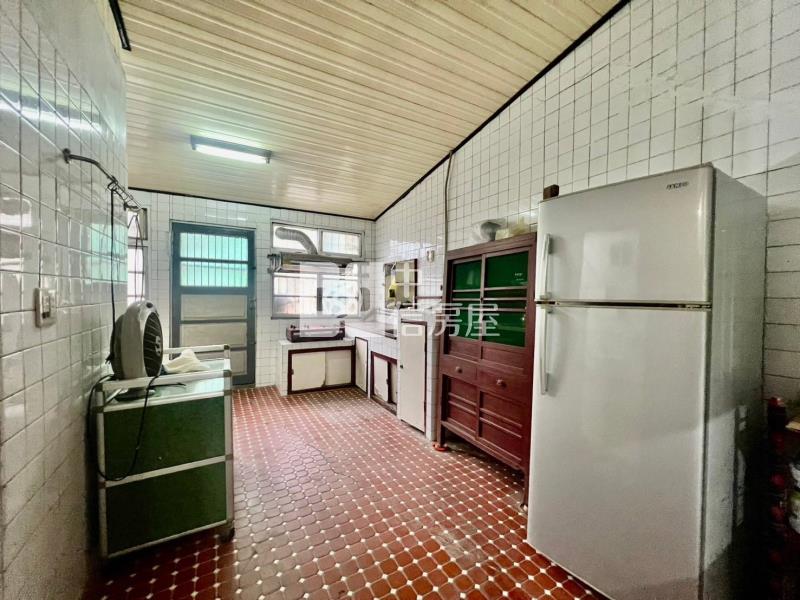 朴子開元路店住房屋室內格局與周邊環境
