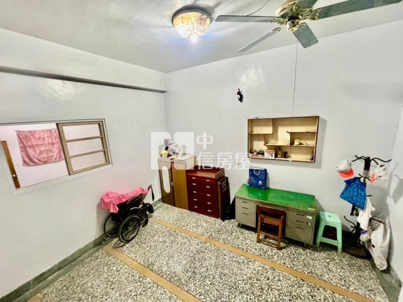 朴子開元路店住房屋室內格局與周邊環境