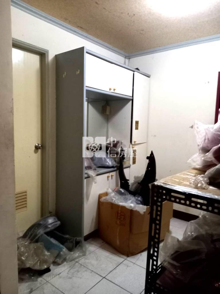 【新世紀】普義路透店房屋室內格局與周邊環境