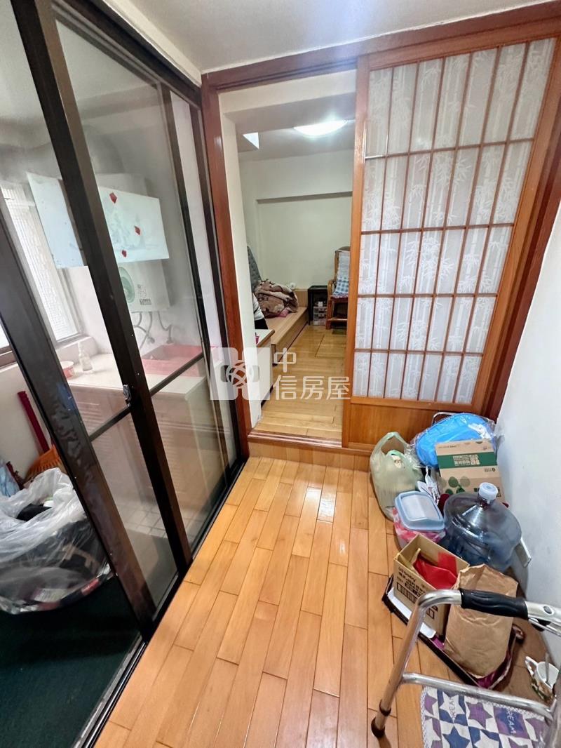 忠貞商圈超美套房房屋室內格局與周邊環境