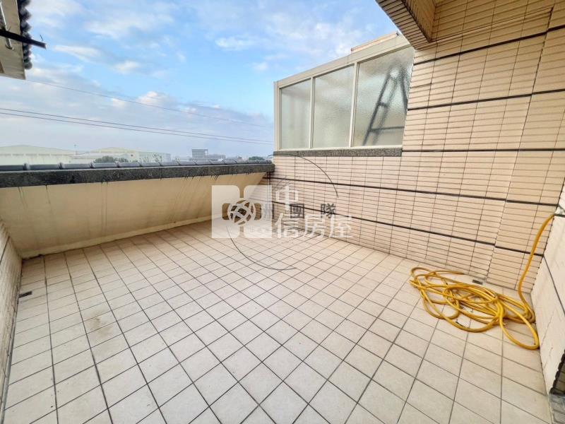 別墅家大地坪邊間美別墅房屋室內格局與周邊環境