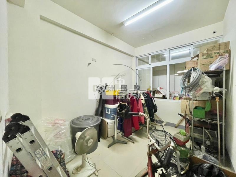 別墅家大地坪邊間美別墅房屋室內格局與周邊環境