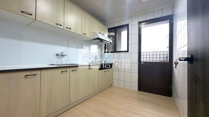 同慶路漂亮2+1房(中信卓越團隊)房屋室內格局與周邊環境