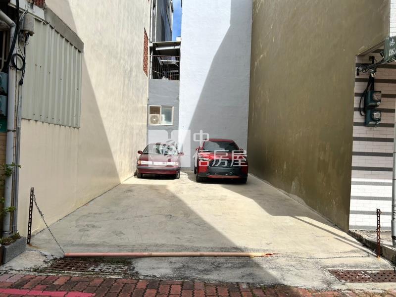 東區市中心富裕段面寬美建地房屋室內格局與周邊環境