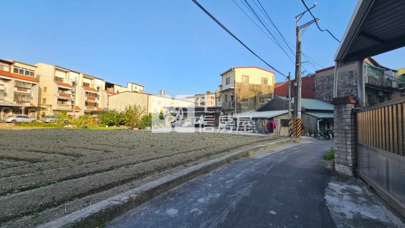 潭子大面積建地房屋室內格局與周邊環境