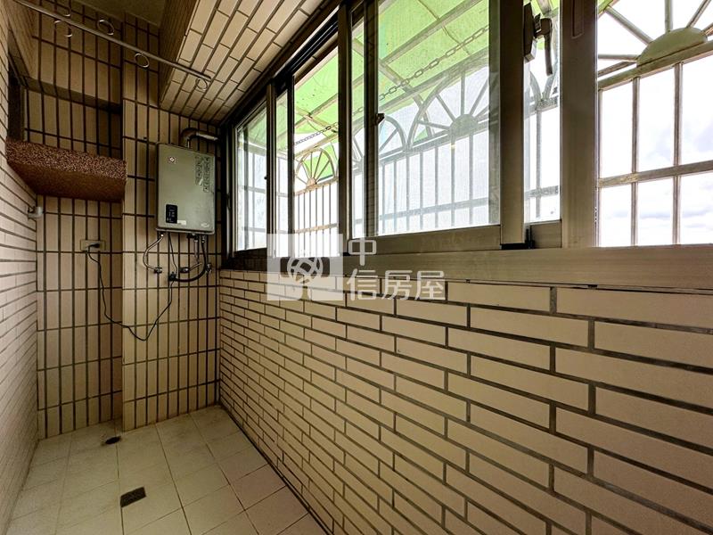 博士郡美3房房屋室內格局與周邊環境
