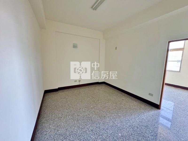 善化市中心超值五房透天房屋室內格局與周邊環境