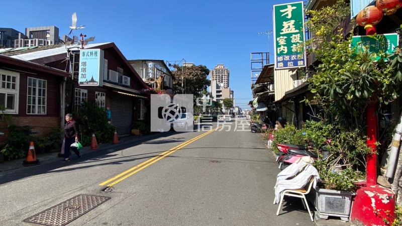 台中西區科博危老建地房屋室內格局與周邊環境