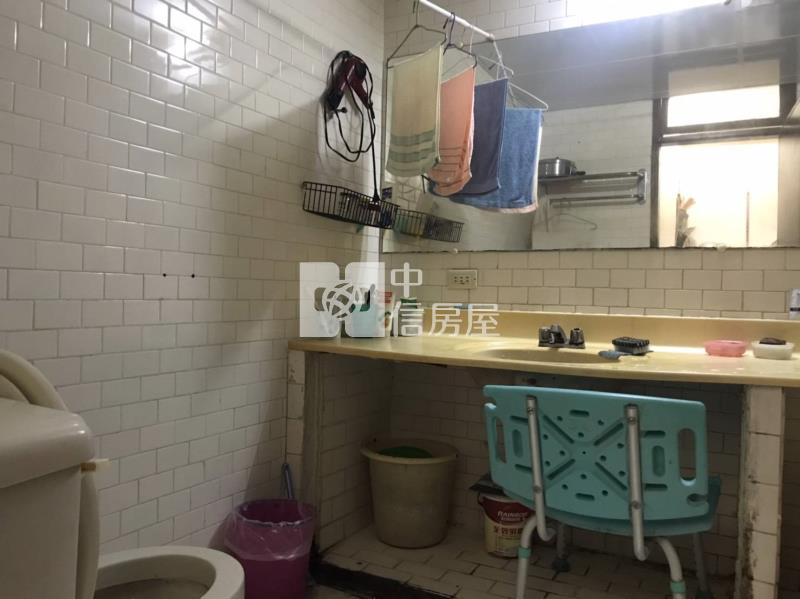 中清捷運景觀大套房美廈房屋室內格局與周邊環境