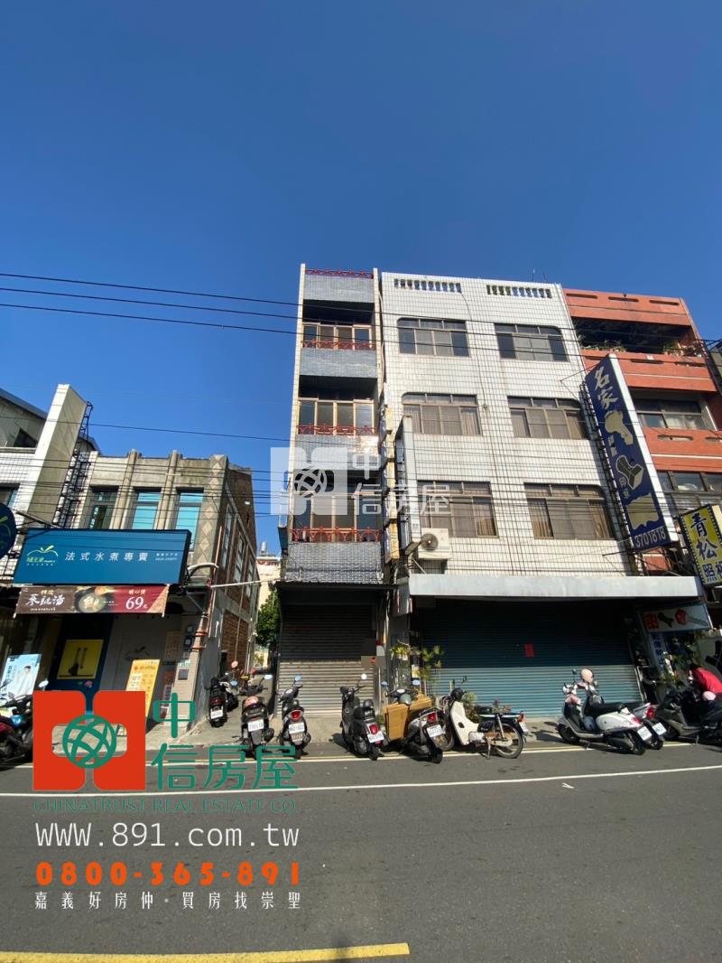 朴子山通路邊間店面房屋室內格局與周邊環境