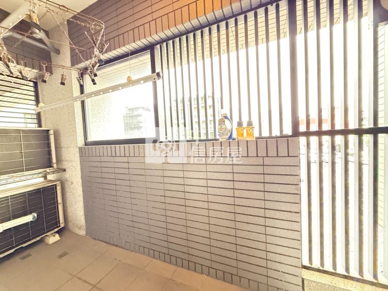 星捷市美裝潢大三房平車房屋室內格局與周邊環境