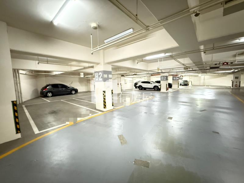 星捷市美裝潢大三房平車房屋室內格局與周邊環境
