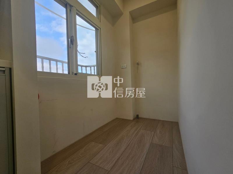 華勛1+1房電梯華廈房屋室內格局與周邊環境