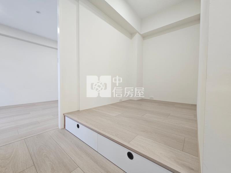 華勛1+1房電梯華廈房屋室內格局與周邊環境