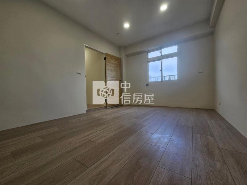 華勛1+1房電梯華廈房屋室內格局與周邊環境
