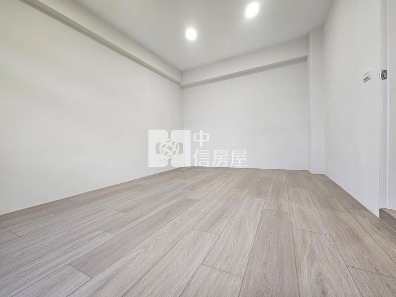 華勛1+1房電梯華廈房屋室內格局與周邊環境