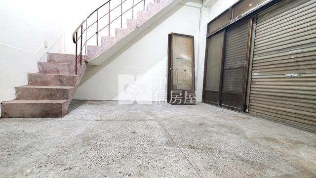 信義國小便宜邊間小透天房屋室內格局與周邊環境