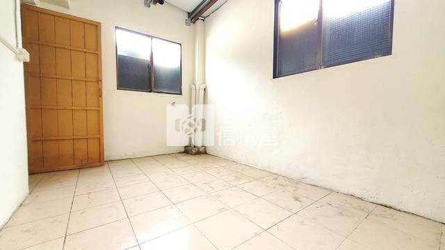 信義國小便宜邊間小透天房屋室內格局與周邊環境
