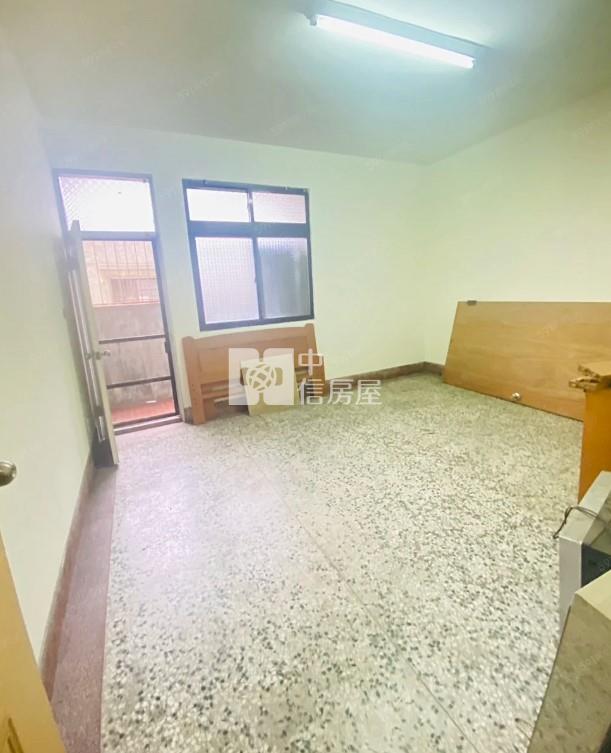 北屯松竹商圈金店面A房屋室內格局與周邊環境