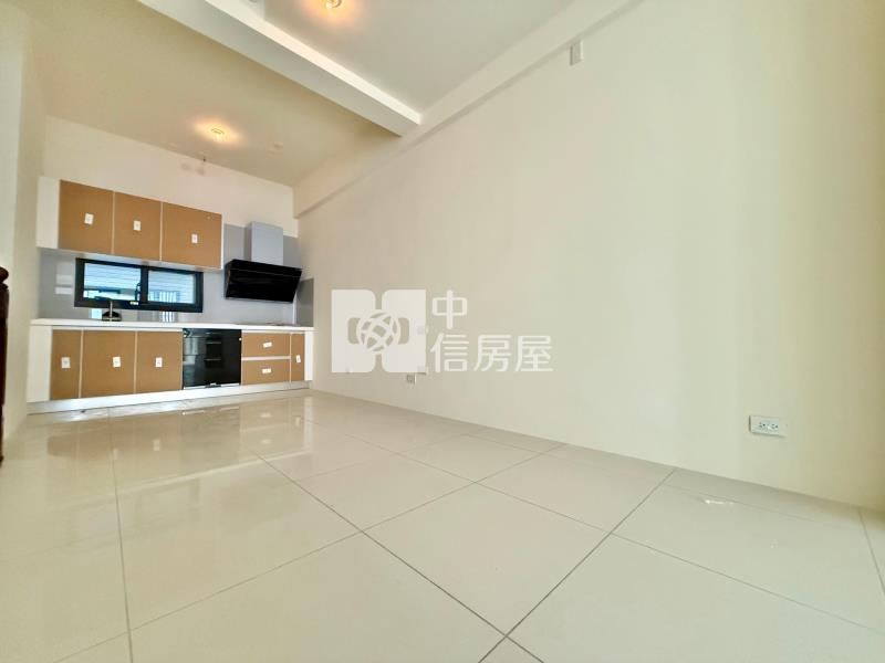 成功×塗城雙商圈｜全新未住4+1房前後停雙車朝北別墅房屋室內格局與周邊環境