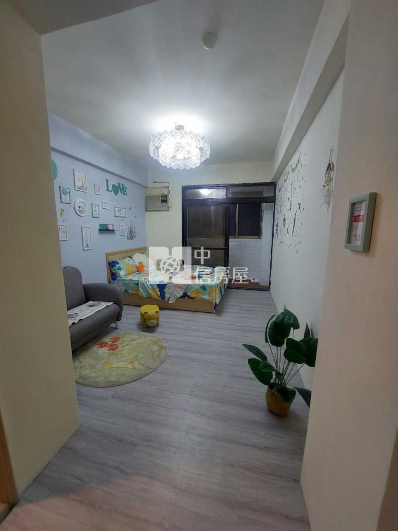 中原獨立陽台大套房房屋室內格局與周邊環境