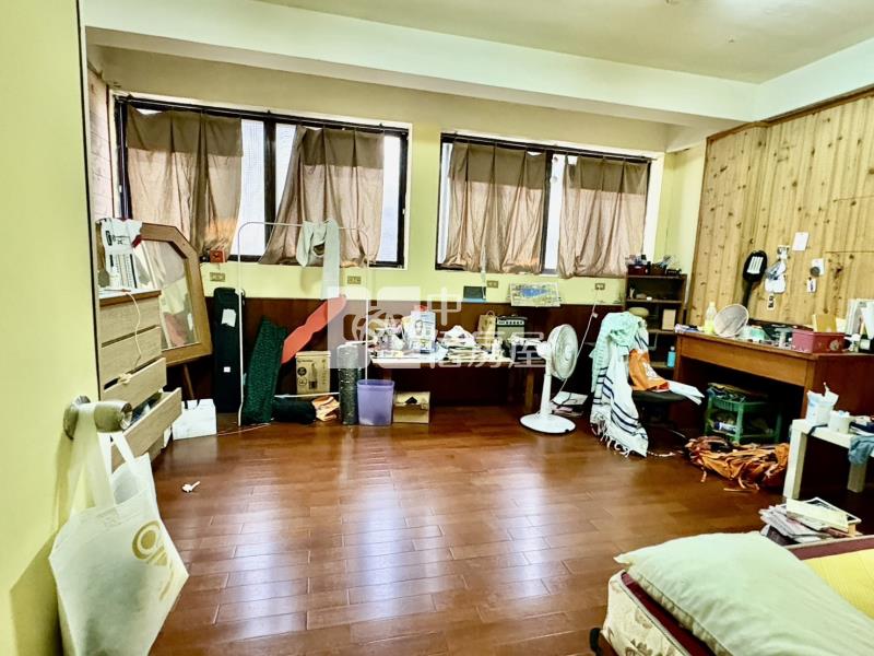 14期旁大面寬孝親別墅房屋室內格局與周邊環境