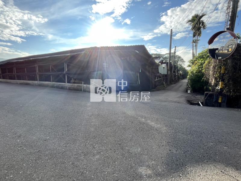 新社區華豐街花海旁菇寮房屋室內格局與周邊環境