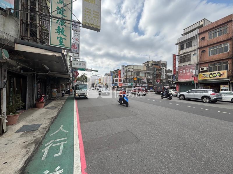 【安家】山仔頂商業區收租角地房屋室內格局與周邊環境