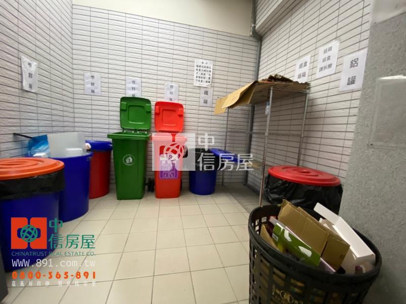 興美六路車位樓中樓住家房屋室內格局與周邊環境
