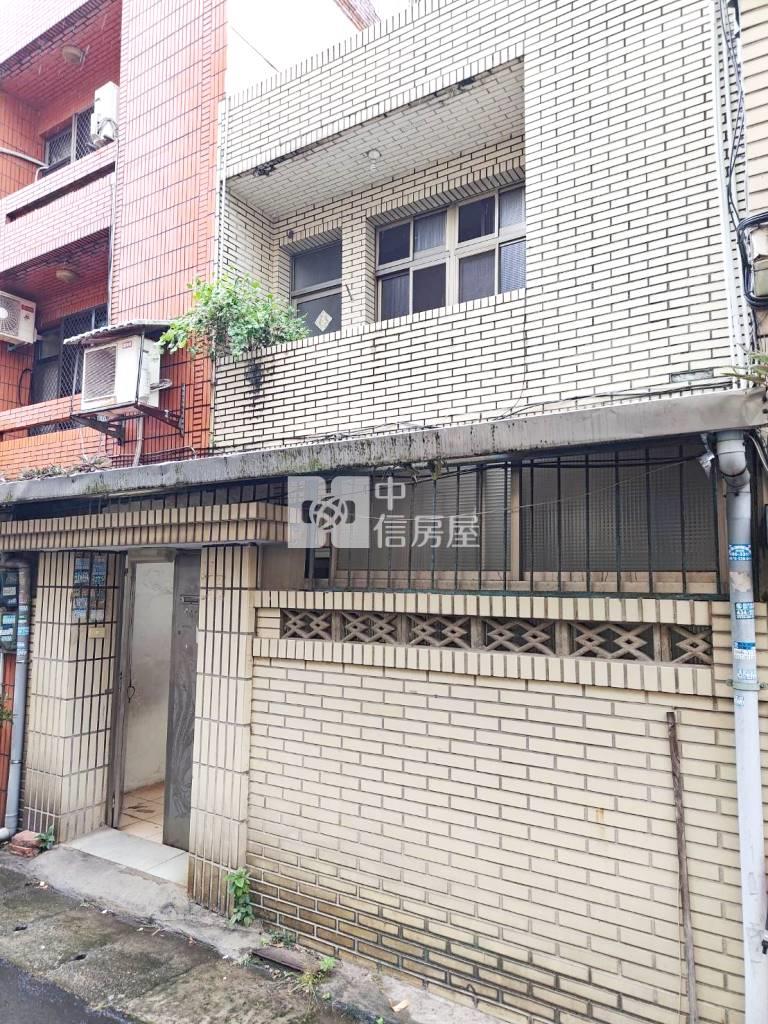【新世紀】中原大潤發商圈透天房屋室內格局與周邊環境