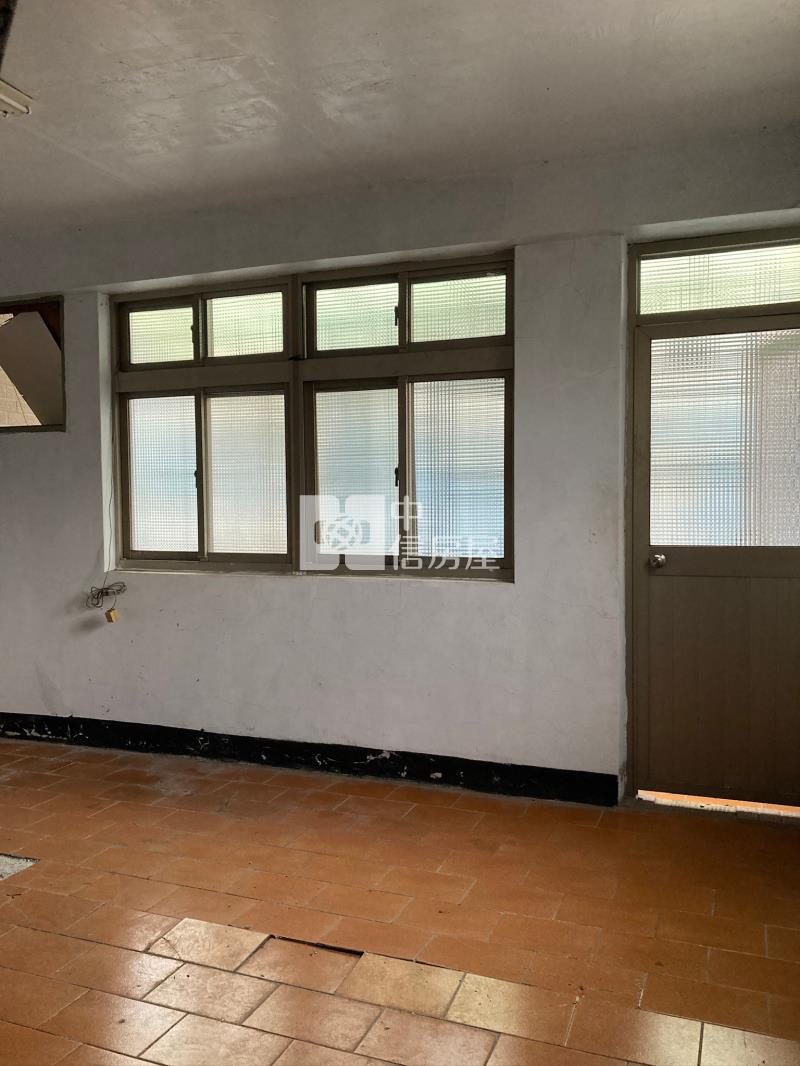 華勛街透天房屋室內格局與周邊環境