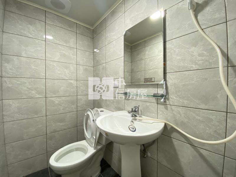 太原車站全新整理三房車位房屋室內格局與周邊環境