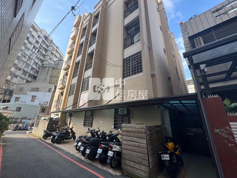 【奔馳】中原大學獨棟電梯收租套房房屋室內格局與周邊環境