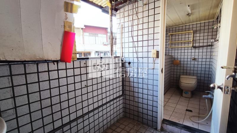 漢口路賺錢金店面房屋室內格局與周邊環境