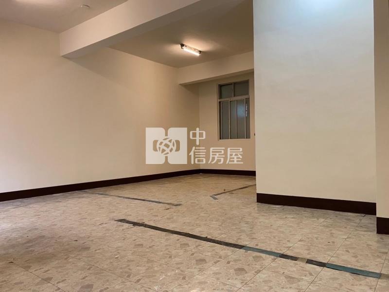 自由街透天房屋室內格局與周邊環境