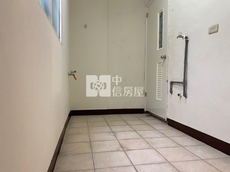 自由街透天房屋室內格局與周邊環境