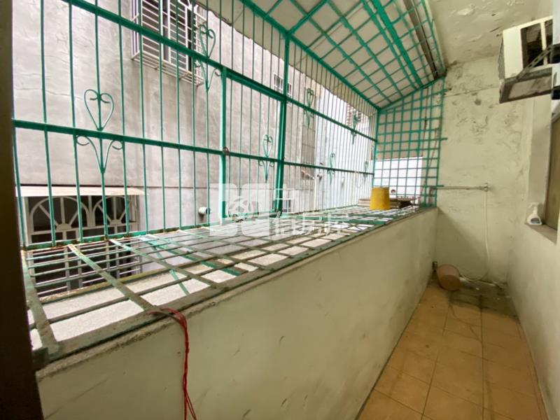 近桃園後站,桃鶯路商圈,低總價二樓公寓房屋室內格局與周邊環境