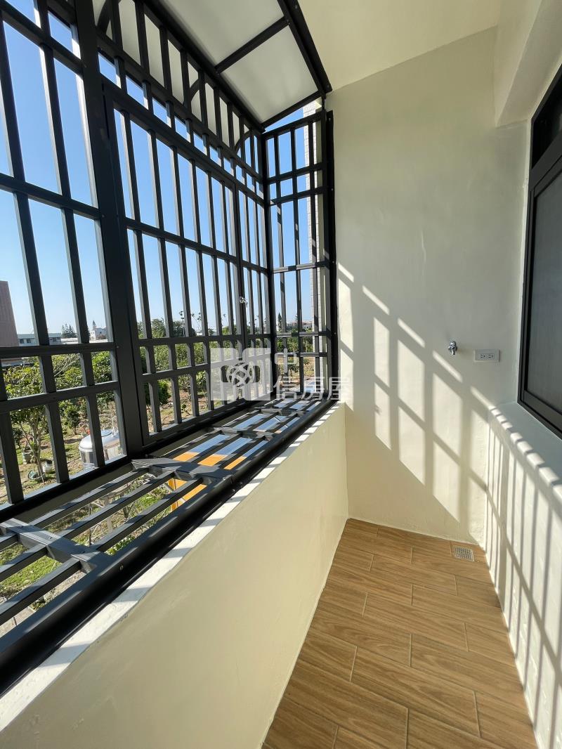 斗六全新整理大面寬車庫別墅房屋室內格局與周邊環境