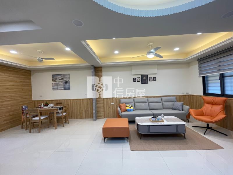 斗六全新整理大面寬車庫別墅房屋室內格局與周邊環境