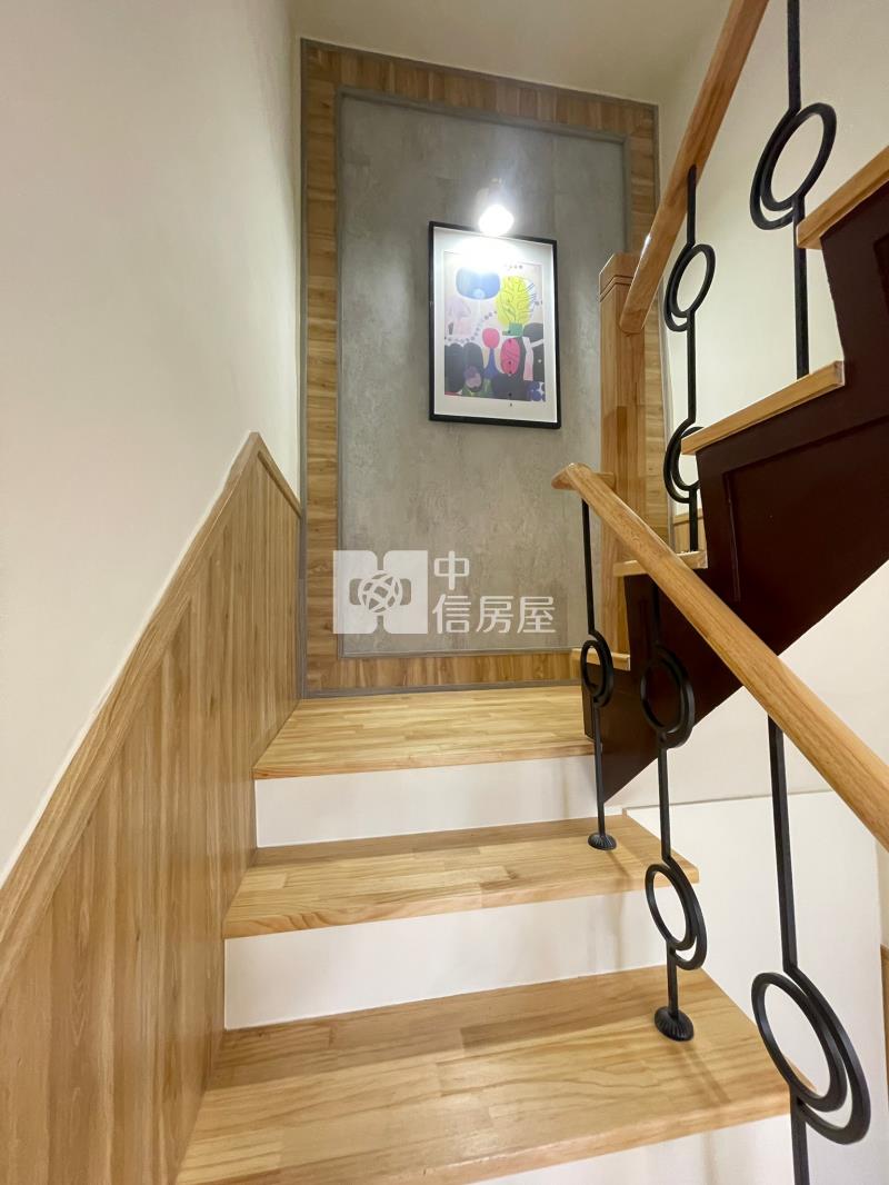 斗六全新整理大面寬車庫別墅房屋室內格局與周邊環境